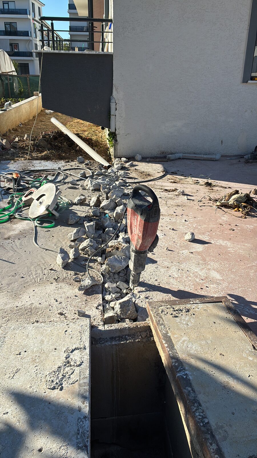 Beton Kırma kategorisinden örnek iş fotoğrafı